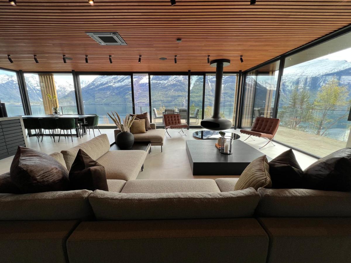 Villa Kristina / Andalsnes Torvik Экстерьер фото