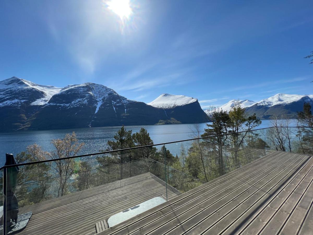 Villa Kristina / Andalsnes Torvik Экстерьер фото