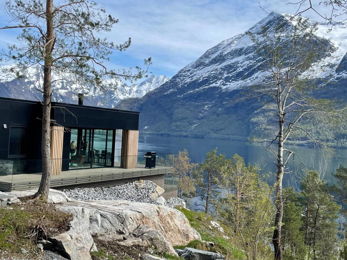 Villa Kristina / Andalsnes Torvik Экстерьер фото