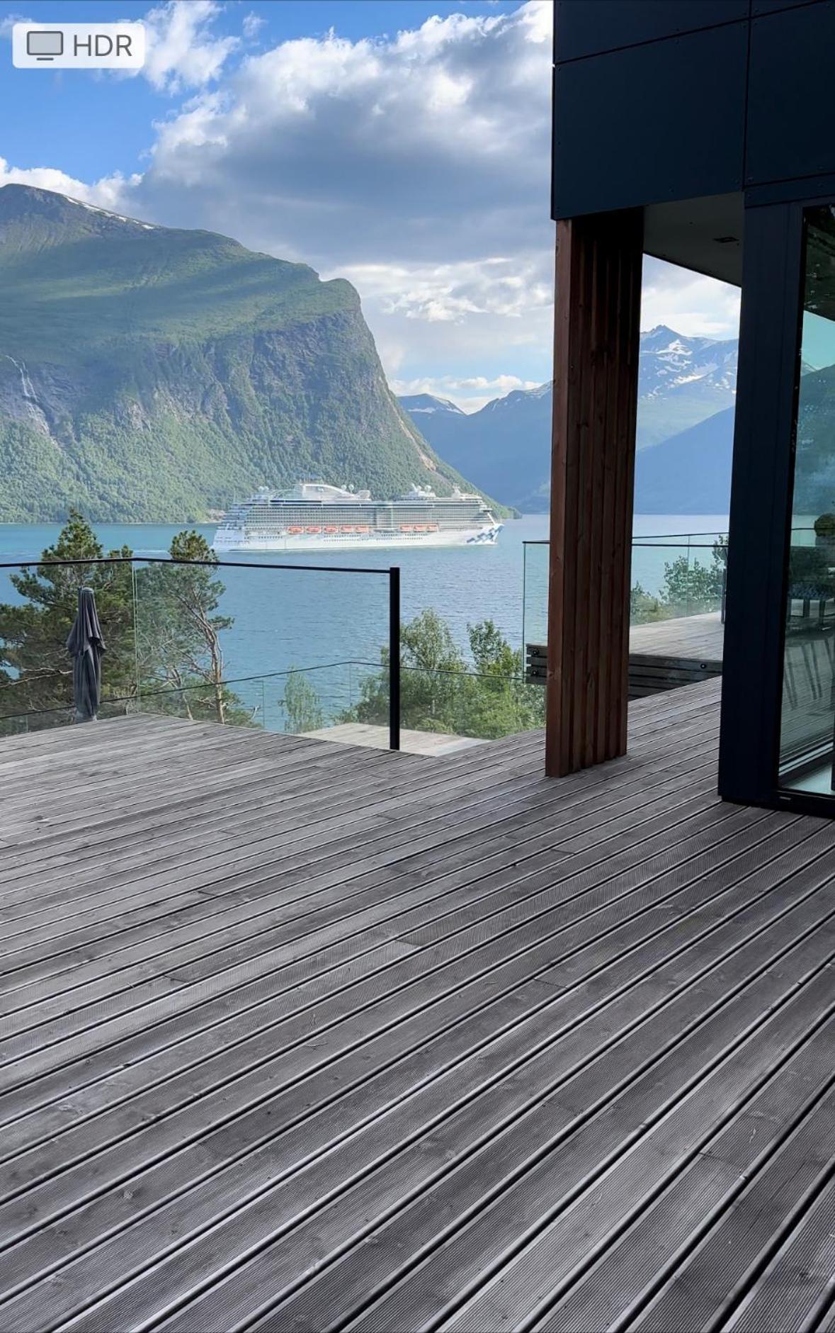 Villa Kristina / Andalsnes Torvik Экстерьер фото