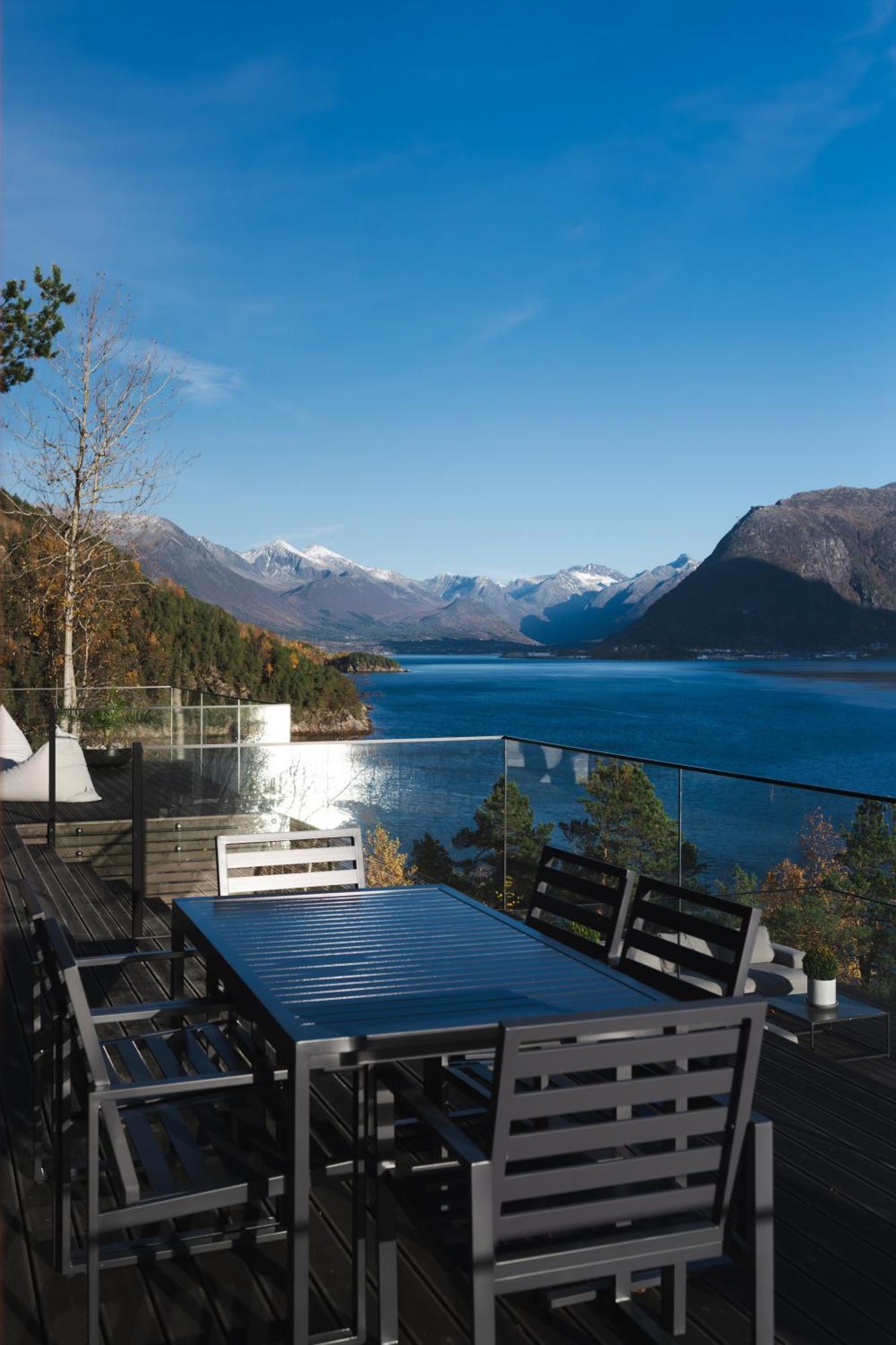 Villa Kristina / Andalsnes Torvik Экстерьер фото