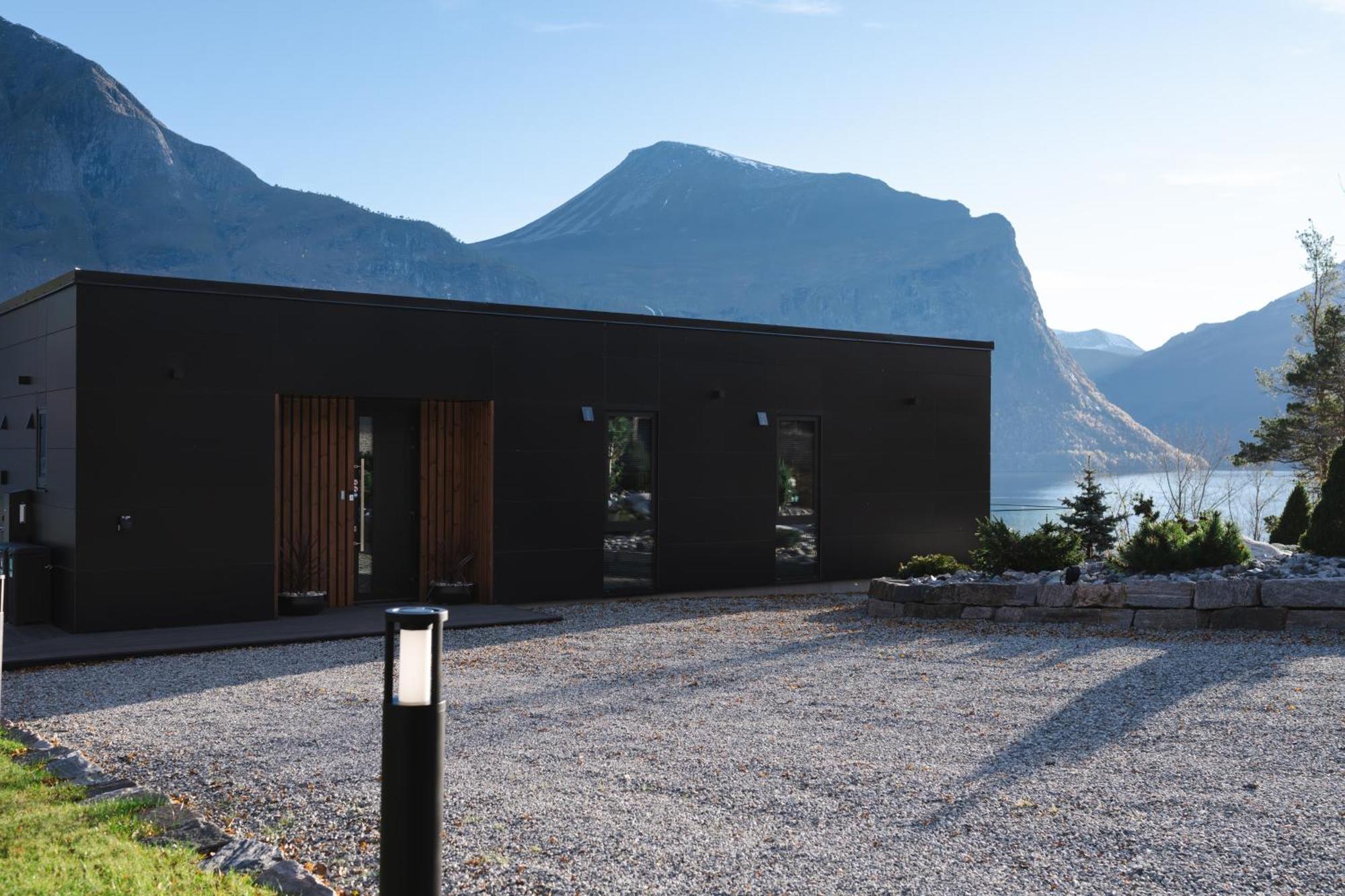 Villa Kristina / Andalsnes Torvik Экстерьер фото